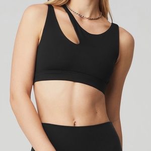 Alo Yoga sports bra